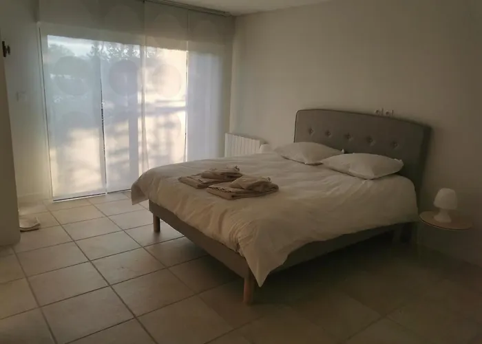 Villa 8 Personnes A Proximite Des Bords De Saone