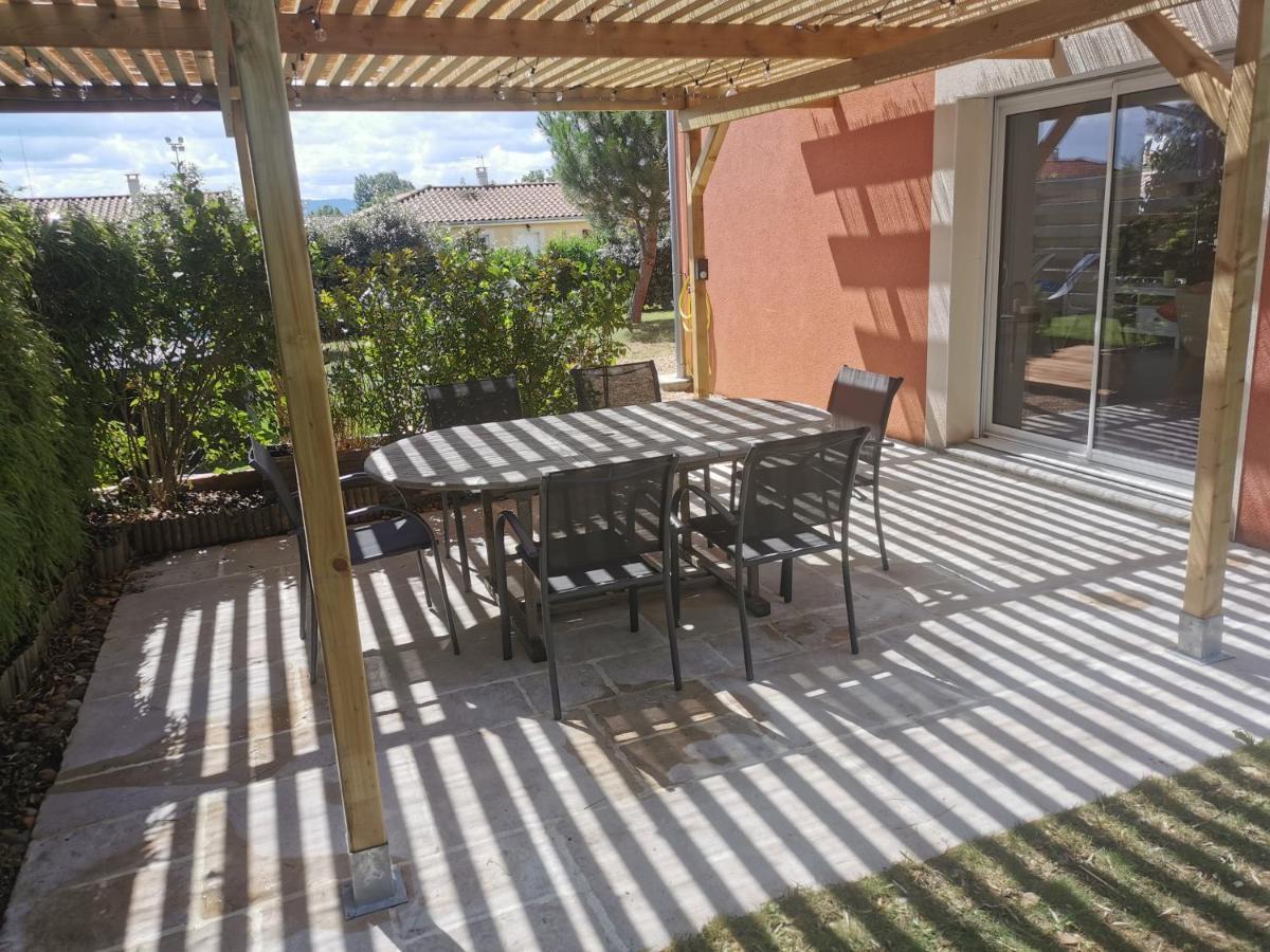 8 Personnes A Proximite Des Bords De Saone Villa *